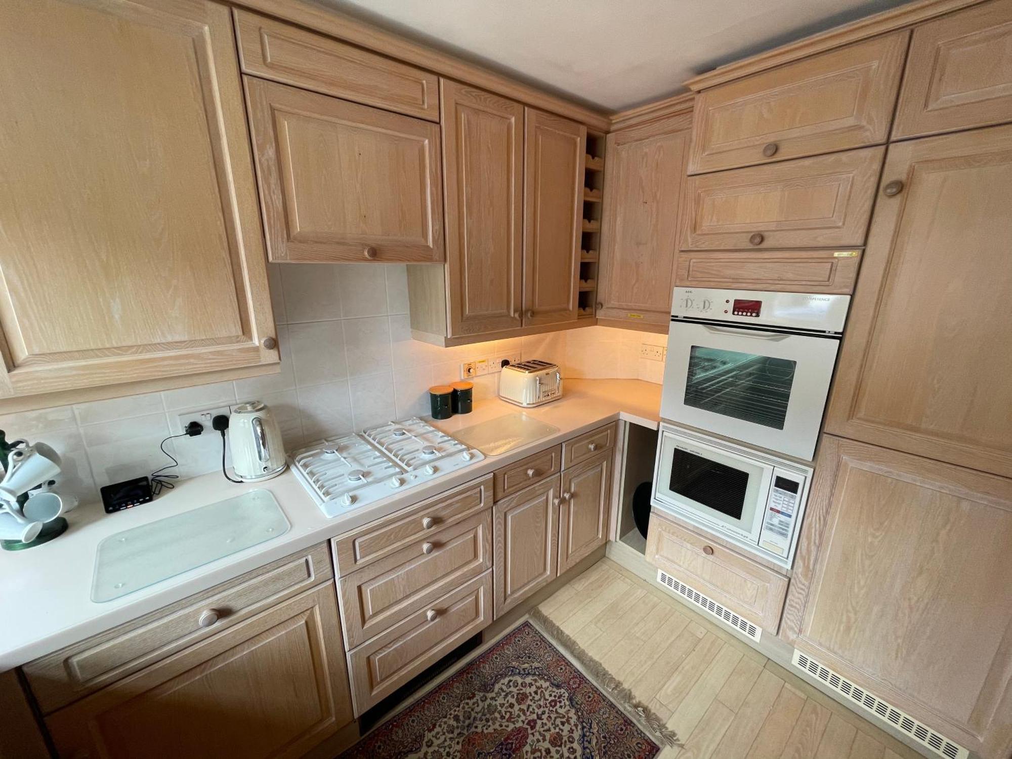 Circus Mews Townhouse:2 Beds:2 En-Suite Baths:Parking:City Centre:Quiet Area Dış mekan fotoğraf