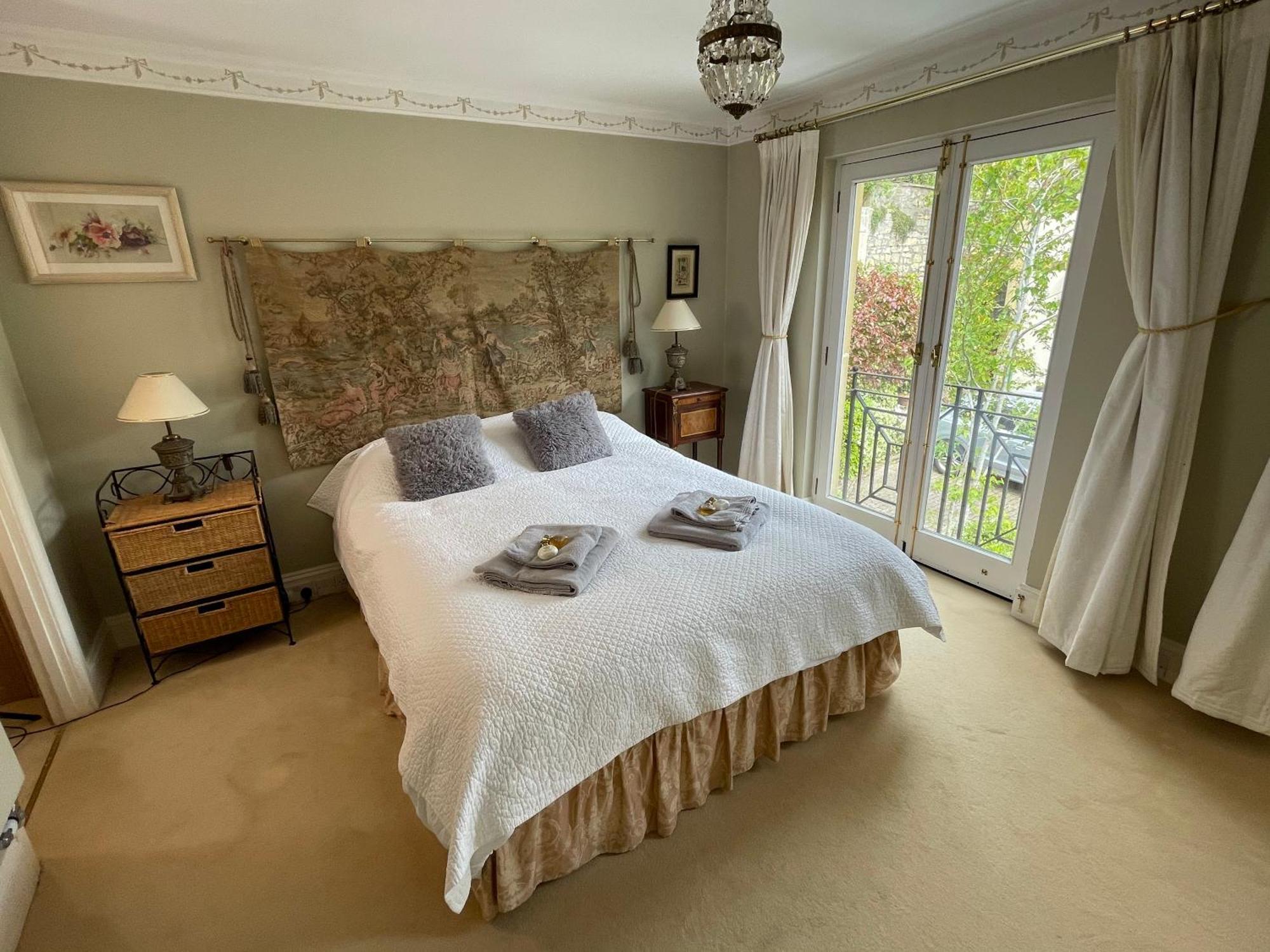Circus Mews Townhouse:2 Beds:2 En-Suite Baths:Parking:City Centre:Quiet Area Dış mekan fotoğraf